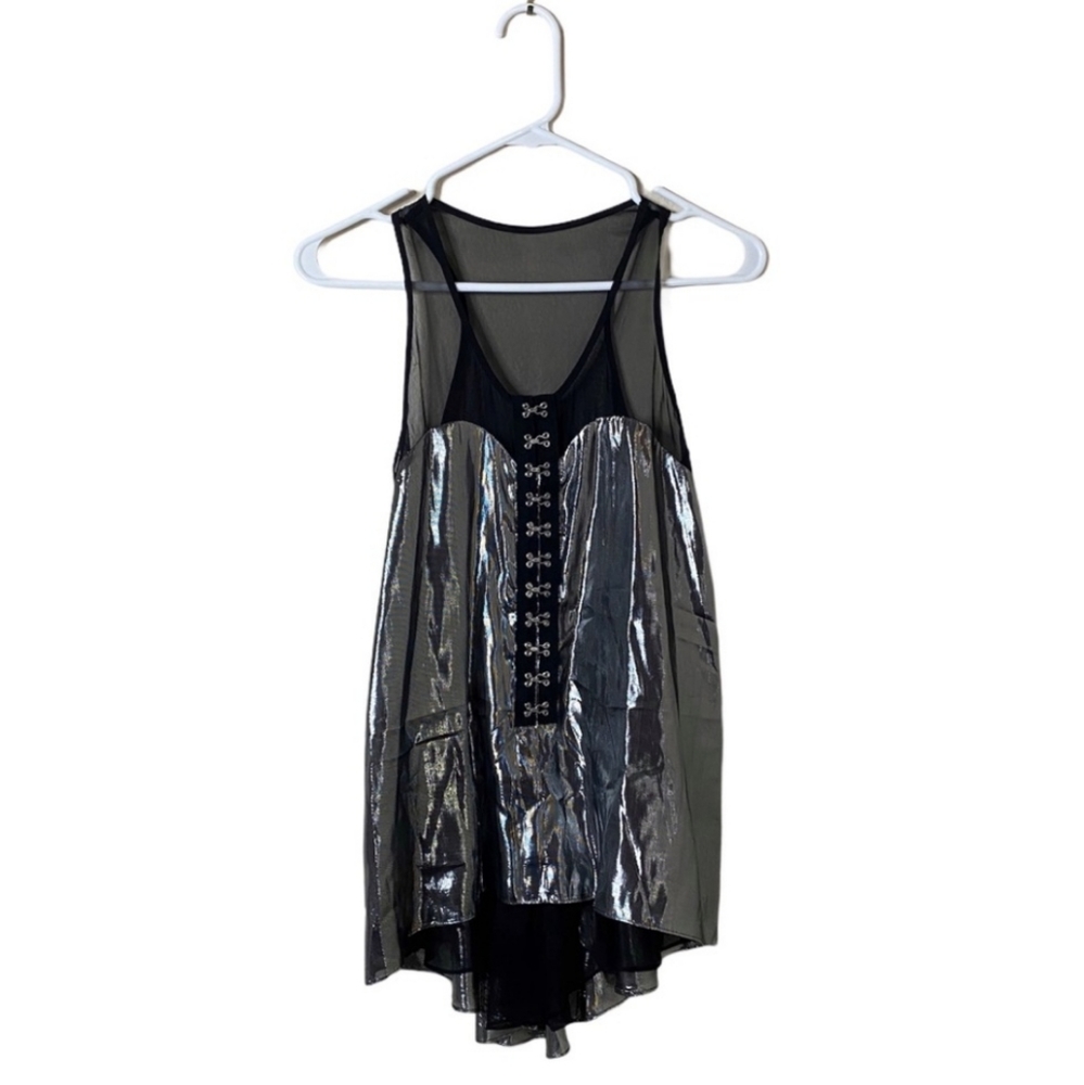 Silver silk and lurex tank top with hook and eye closure